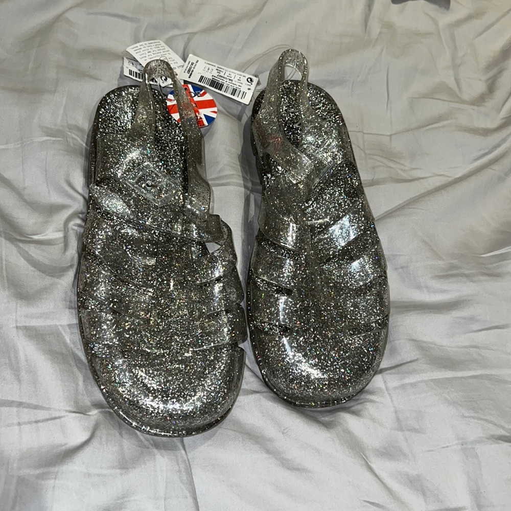 Kids sandals